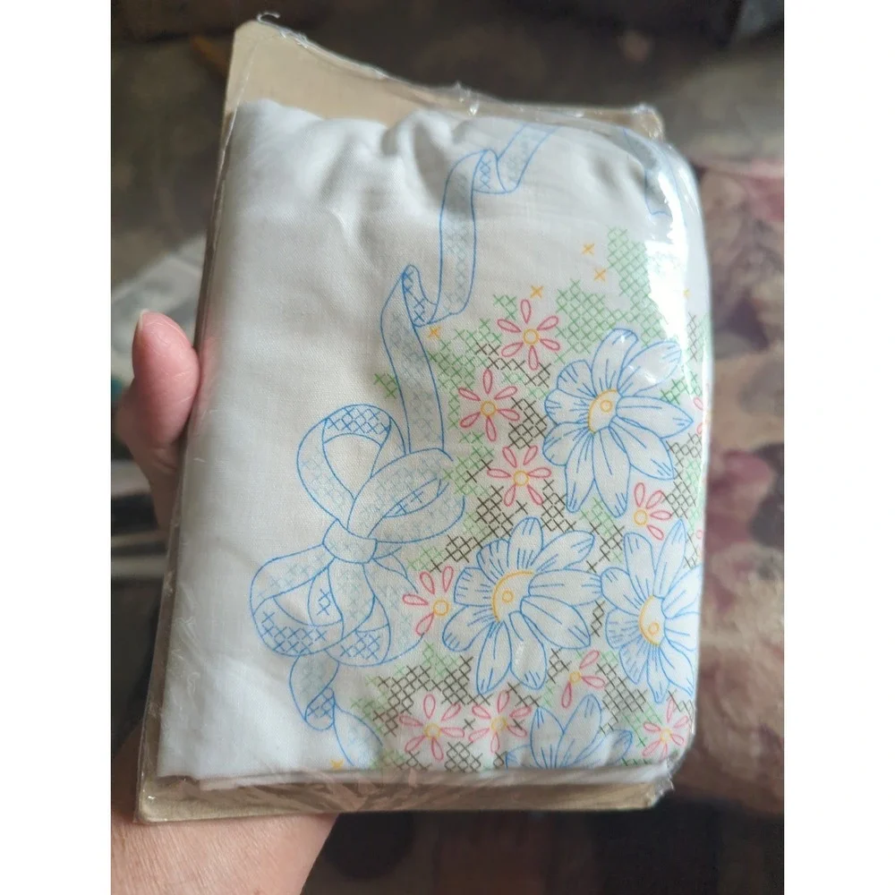 Vtg Bucilla Quilted Hearts Stamped Pillowcase Pair Kit #63214 Daisy Basket
